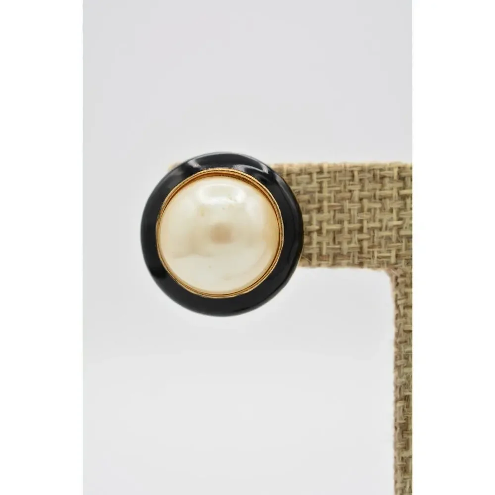 Unbranded gorgeous earrings